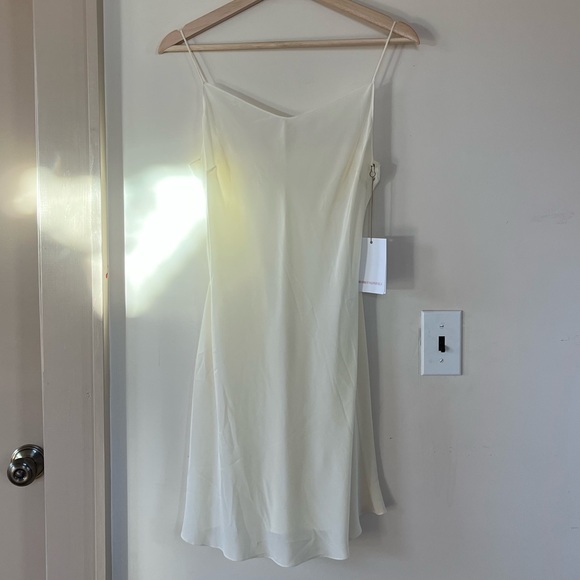 Beatriz Valenzuela Short Silk Slip - Picture 1 of 4